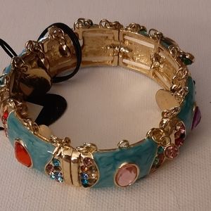 Stretch bracelet with many colors
